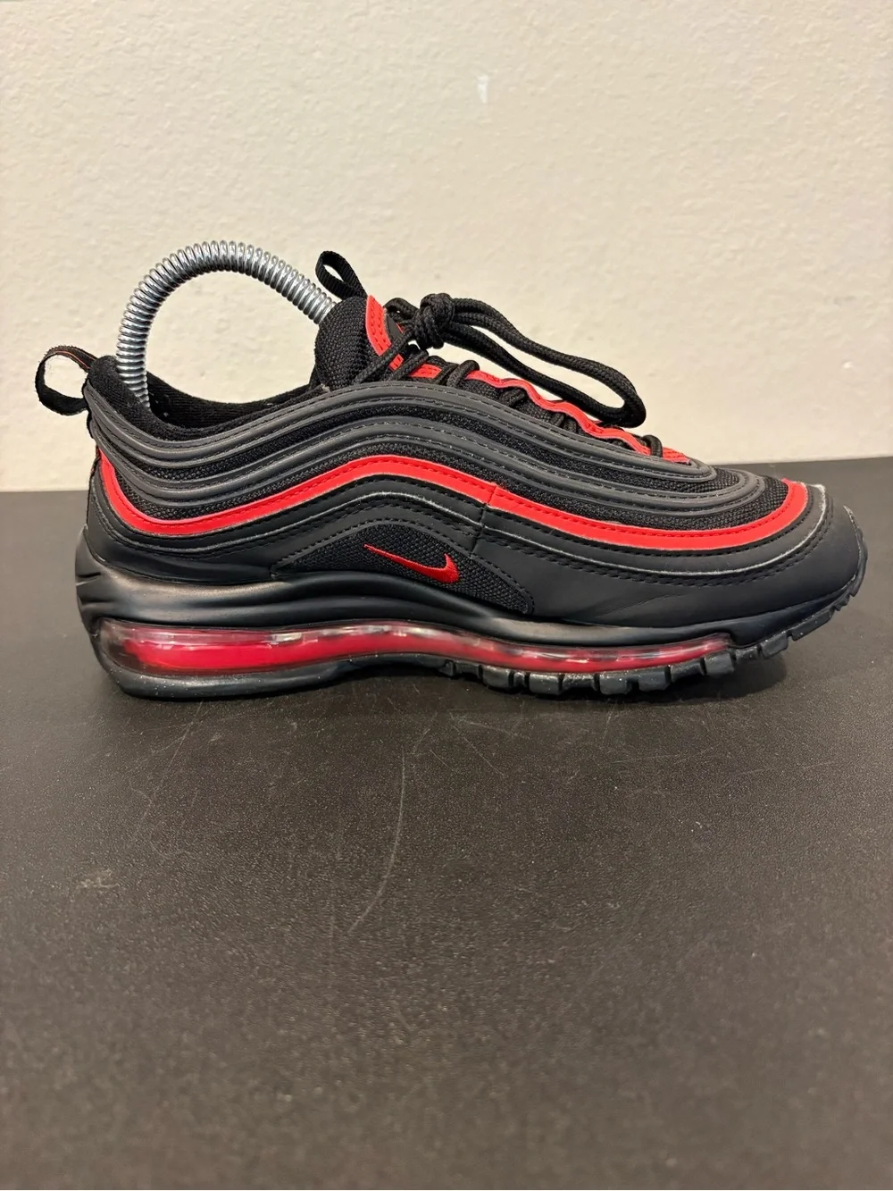 Nike Kid's Men's GS Air Max 97 Black Chile Red Youth Size 5Y Sneakers 921522-023